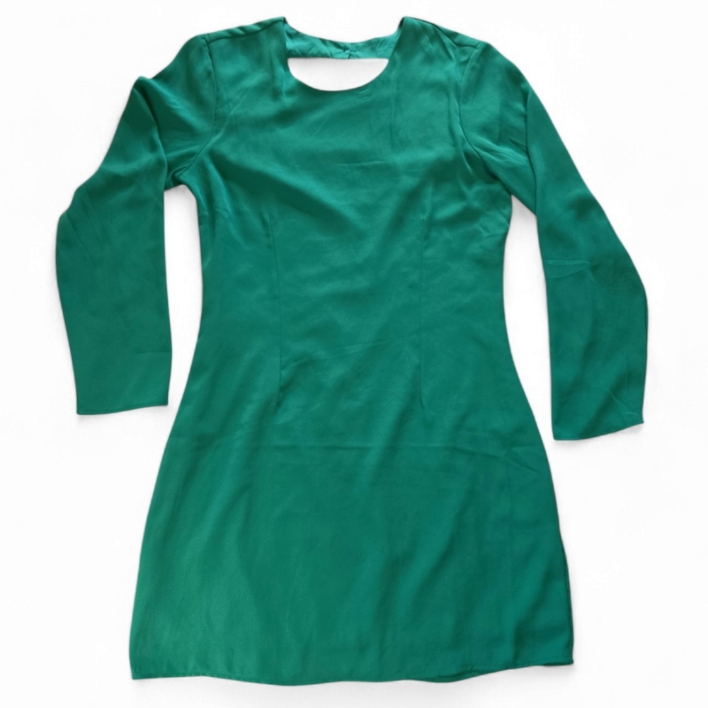 Vero Moda Key-Hole Back Long-Sleeve Dress